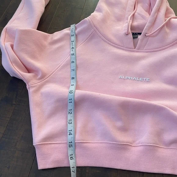 Alphaletete Bubblegum Pink Cropped pullover - Picture 9 of 11